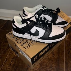 AUTHENTIC NIKE DUNK PANDAS